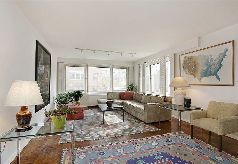 1st image of 30 E 65th St APT 8B