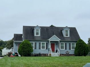 232 Oak Springs Cir, Aylett, VA 23009