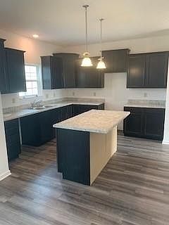 2nd image of 5853 Cresswell Ln