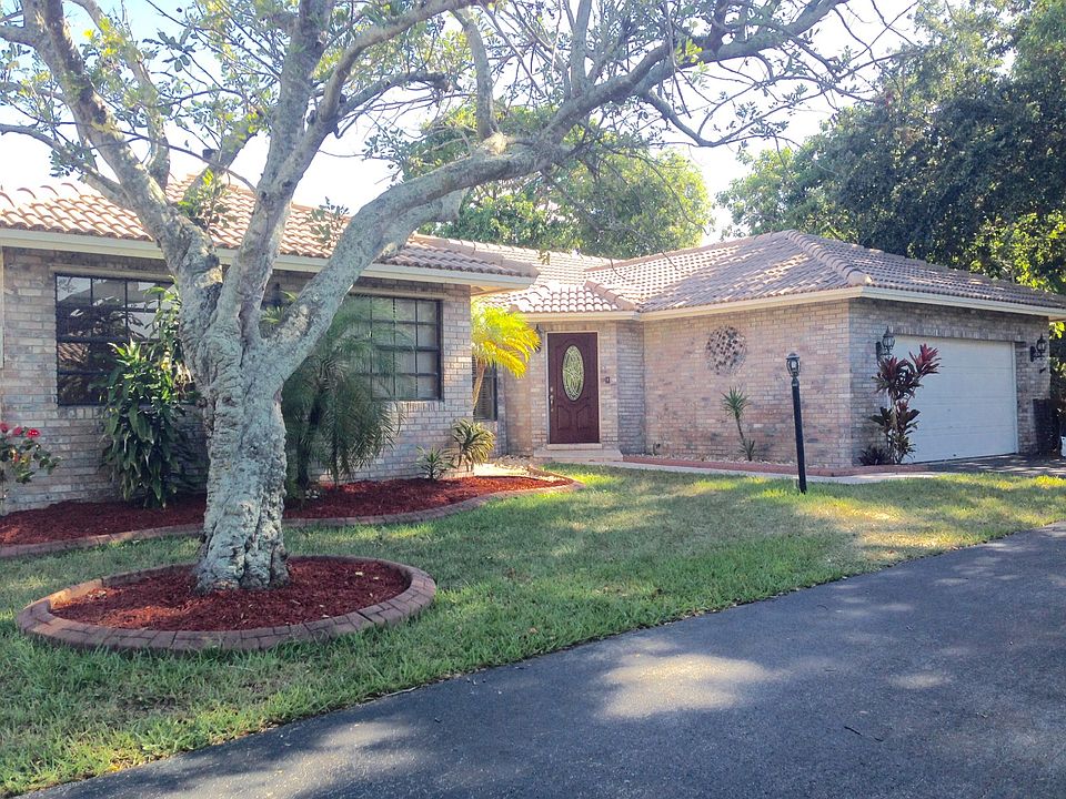 1st image of 8902 NW 56th St