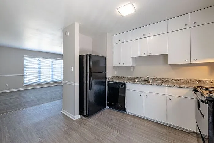 1528 Dresden Dr NE #D — Photo 42