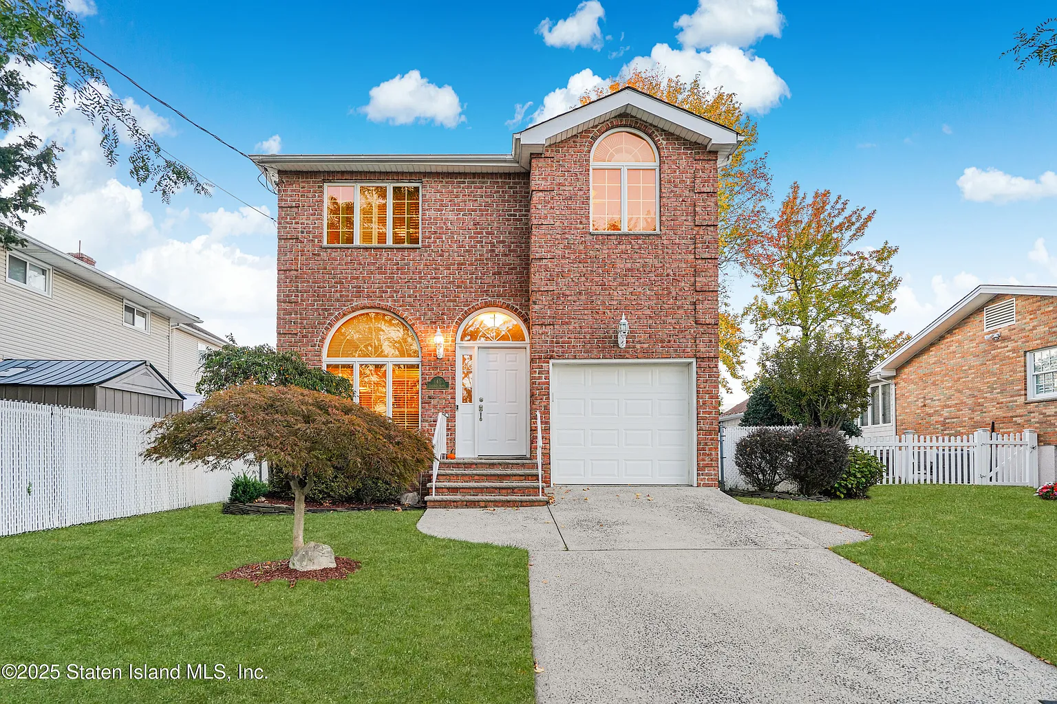145 Shirley Ave photo 1