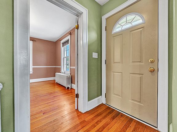 5th image of 3316 Forest Hill Ave NW