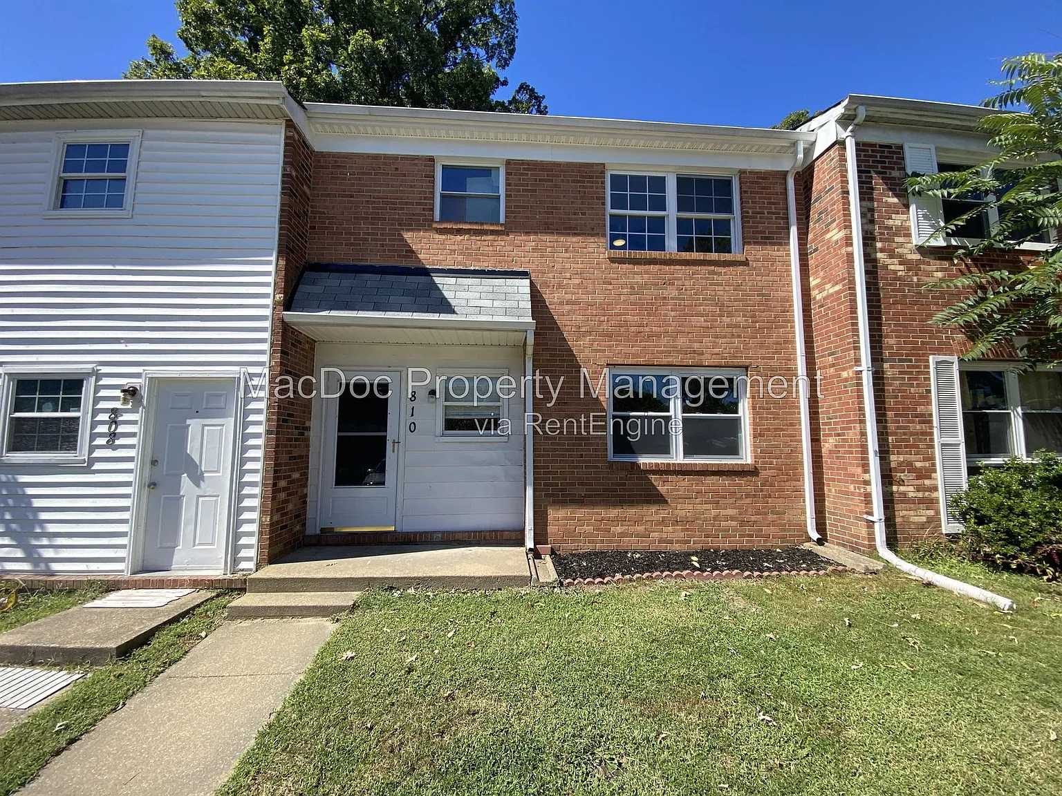 3 bed, 2.5 bath, 1293 sqft, $1,795 — Photo 1