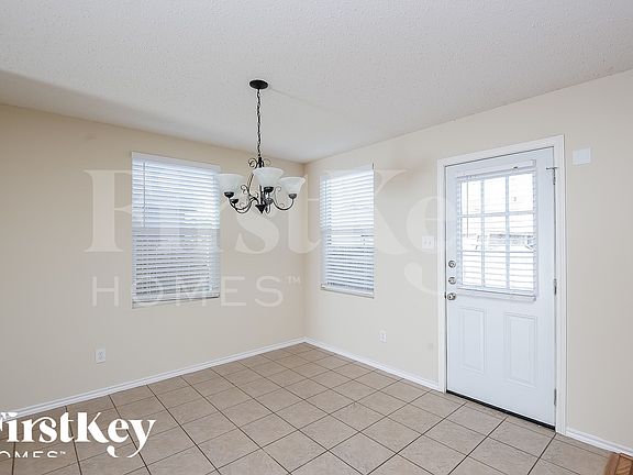 5th image of 4004 German Pointer Way