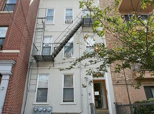 2625 30th St, Astoria, NY 11102