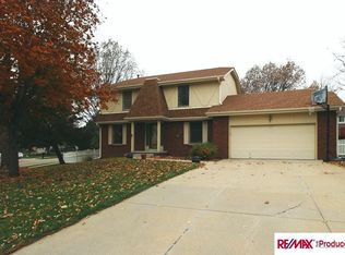 4644 S 154th Avenue Cir, Omaha, NE 68137