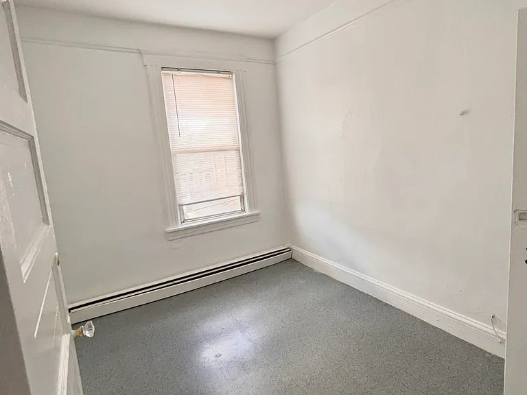 226-228 Ripley Pl #3 — Photo 2