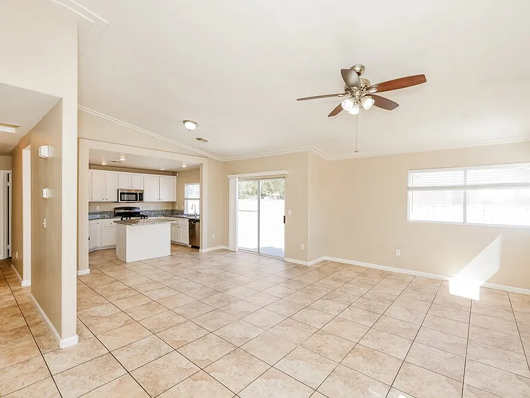 2306 Hollow Oak Ave — Photo 6