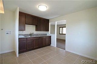 3rd image of 879 Mountain Pl