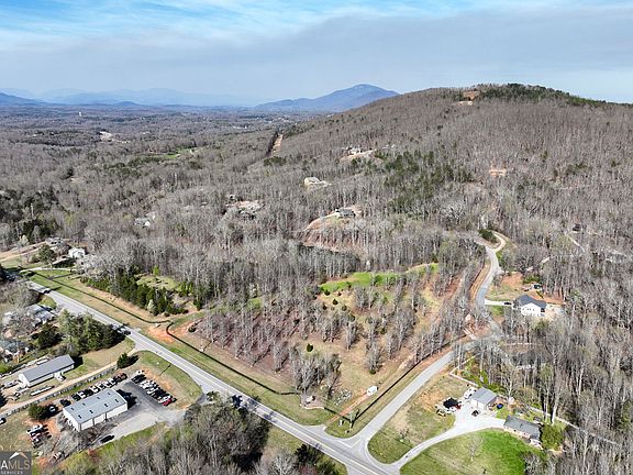 3rd image of 21 Long Mountain Trl