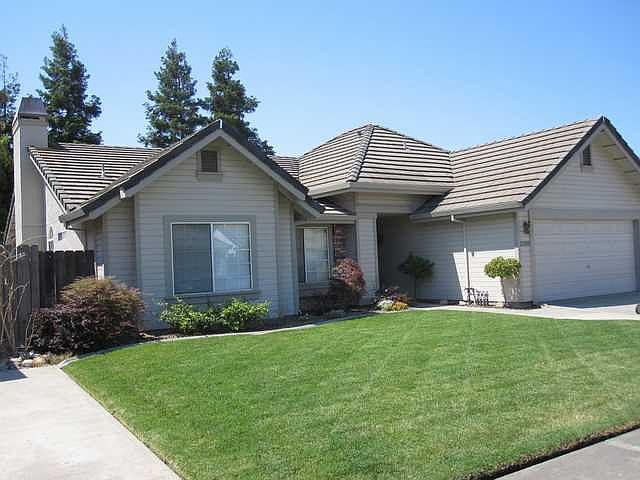 1st image of 2306 Heritage Manor Dr