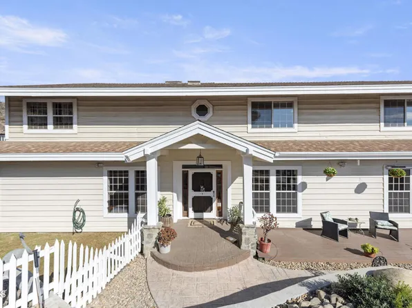 390 E Highland Hls, Camarillo, CA 93010