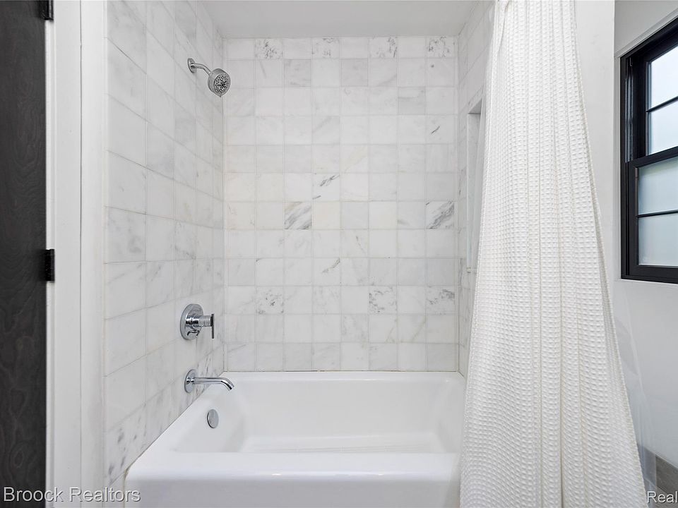 601 Catalpa Dr, photo 27