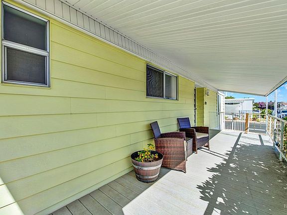 5th image of 132 Cabana Drive