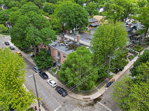 4th image of 15 Glen Manor Dr #204