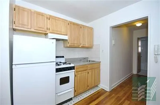 Rented by Argo Residential | media 9