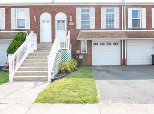 10709 Pelle Cir E, Philadelphia, PA 19154