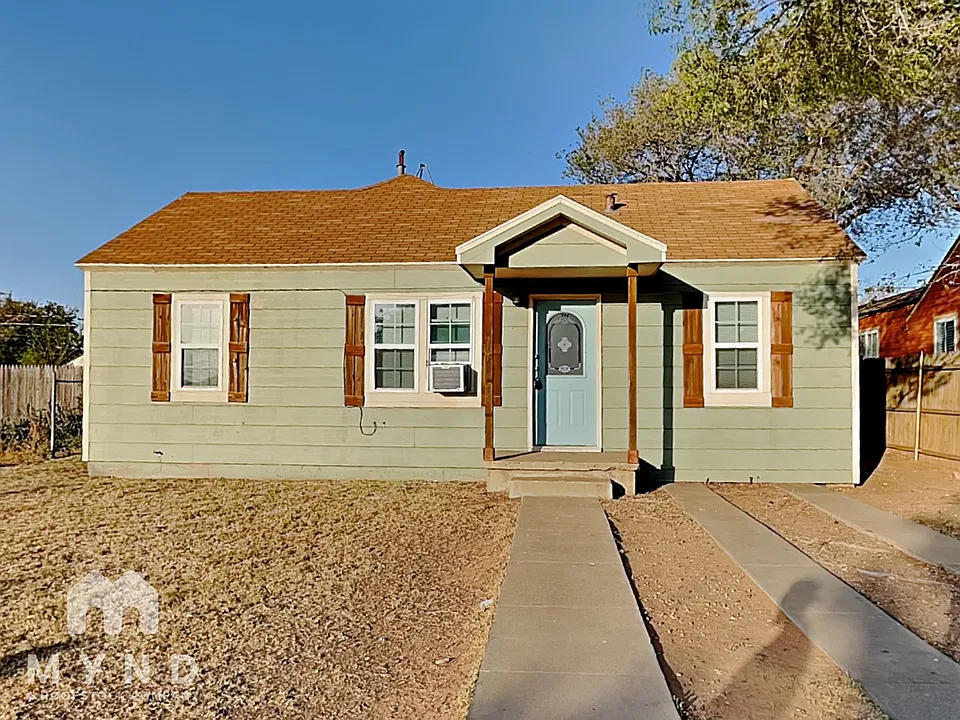 118 Uvalde Ave