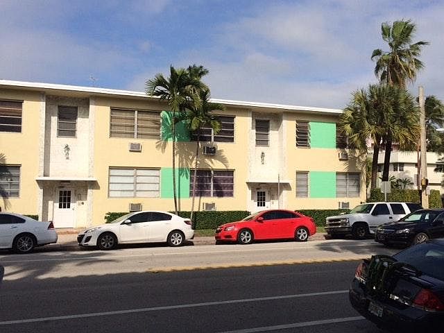 1st image of 909 16th St APT 11