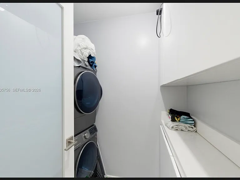 1428 Euclid Ave #207 — Photo 21