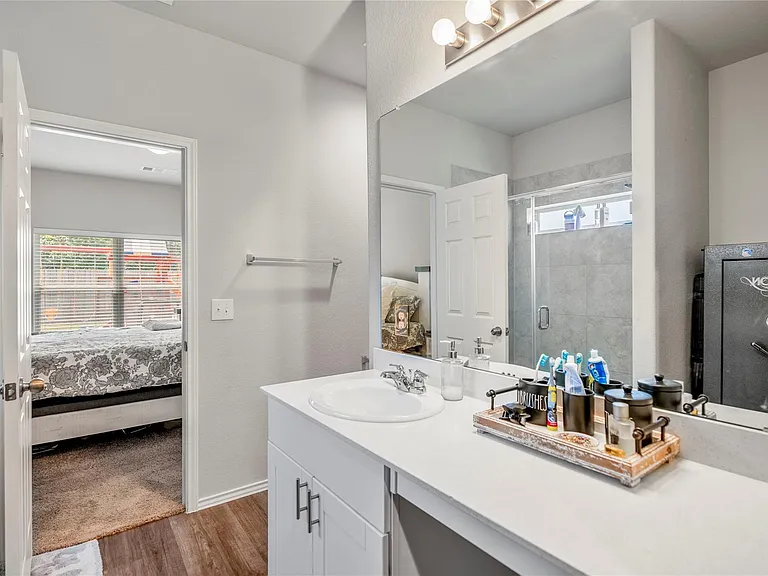 210 Bellewood Manor Dr — Photo 19