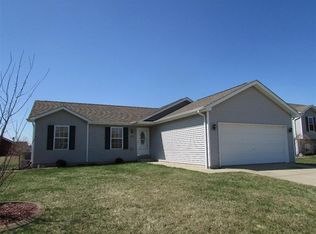 803 Carla Ann Dr, Westville, IN 46391
