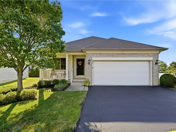 22 Allie Ln, Hamburg, NY 14075