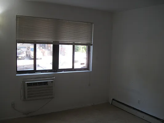 Rented by 18 REALTY | media 41