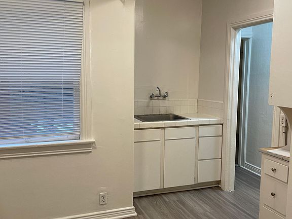 4th image of 1818 E 3rd St APT 12