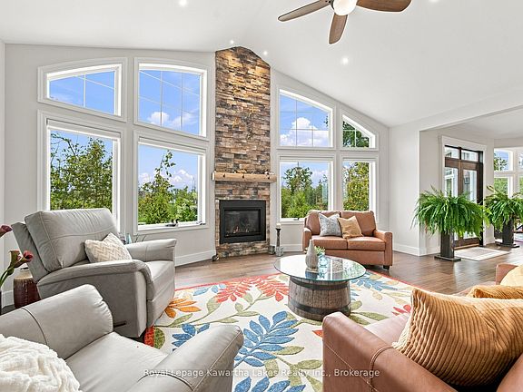 4th image of 32 McLarens Creek Rd