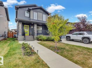 6489 King Wynd SW, Edmonton, AB T6W 3Z9