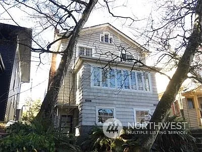 5247 18th Avenue NE photo 1