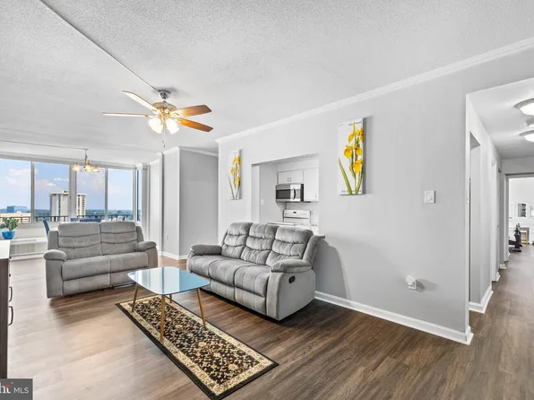 28 Allegheny Ave APT 2207, Towson, MD 21204