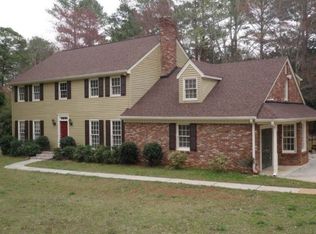 200 Waverly Hall Dr, Roswell, GA 30075