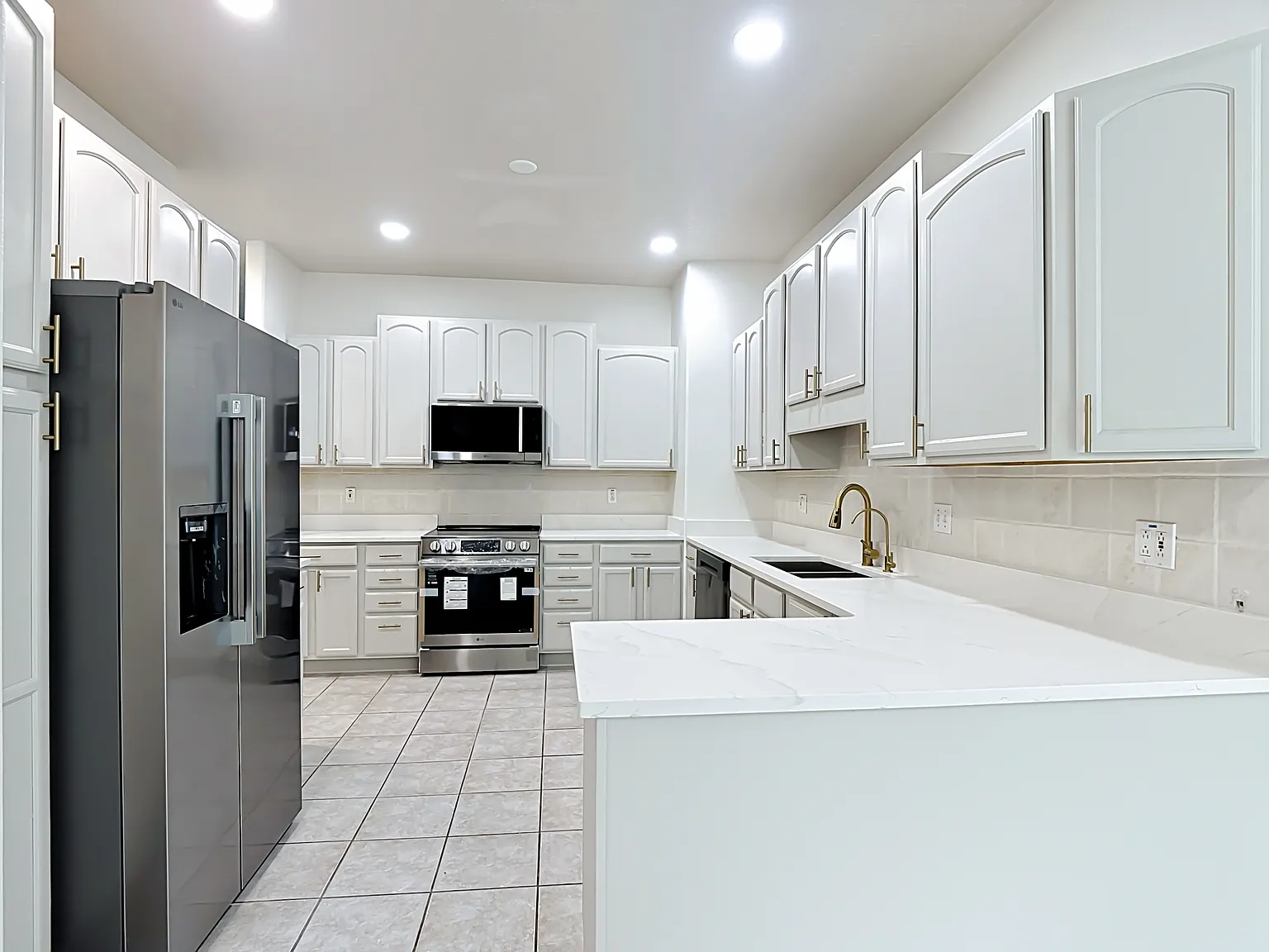 2155 Barratt Ct — Photo 4