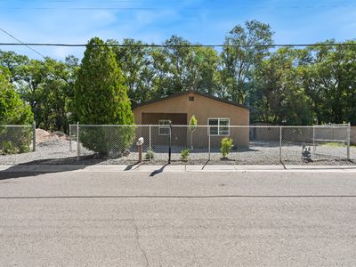 2242 Perry Rd SW, Albuquerque, NM, 87105
