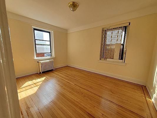 5th image of 6298 Saunders St APT 4P