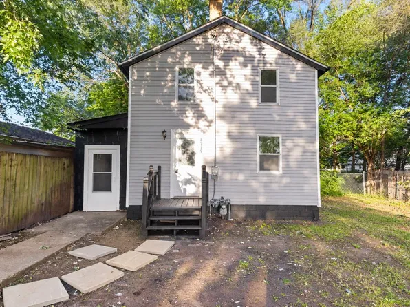 2737 Cannon St, Rockford, IL 61109