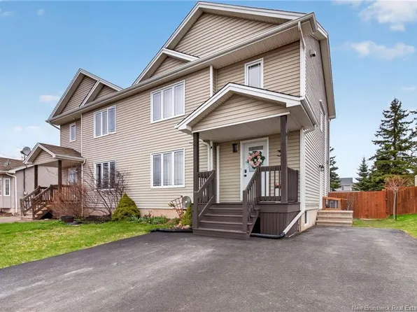 33 Myriam Cres, Moncton, NB E1A 0V4