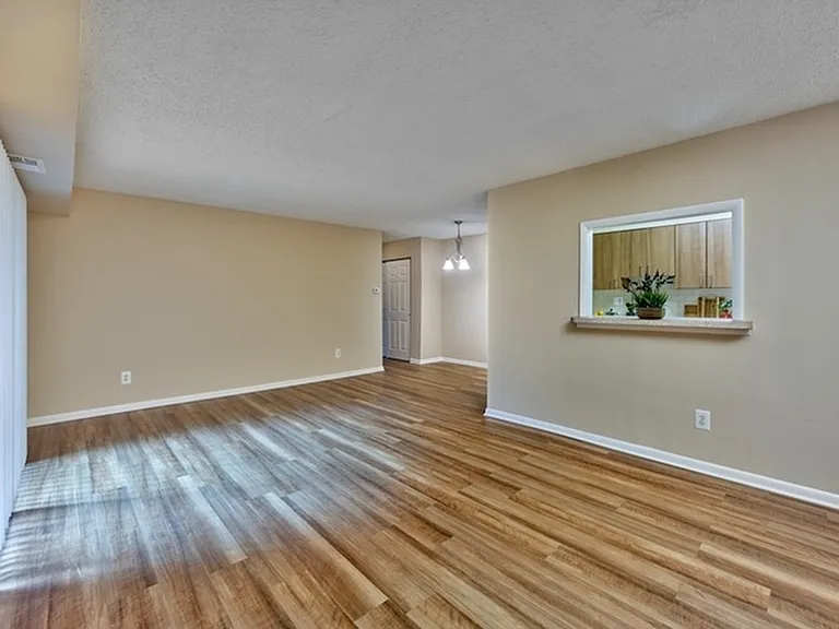 The Villager at Barton Run Living Room