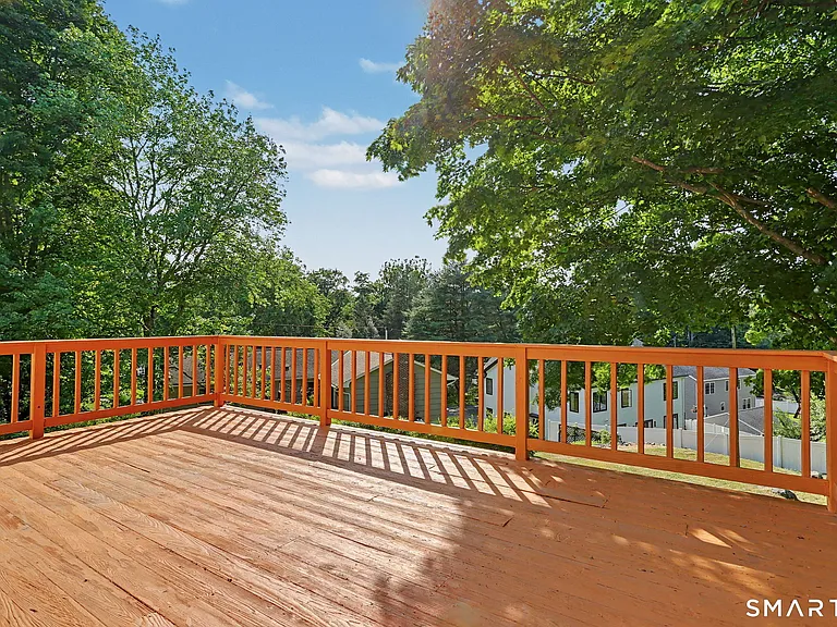 45 Valleyview Rd — Photo 17