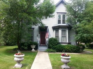 638 S Hough St #2, Barrington, IL