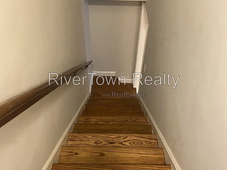 3570 Poplar Ave — Photo 11