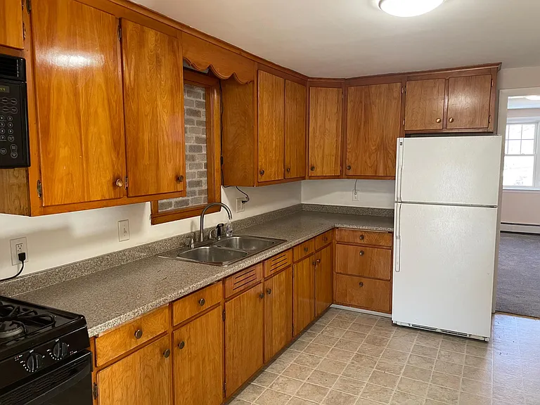 6 Edgewood Rd #2 — Photo 12