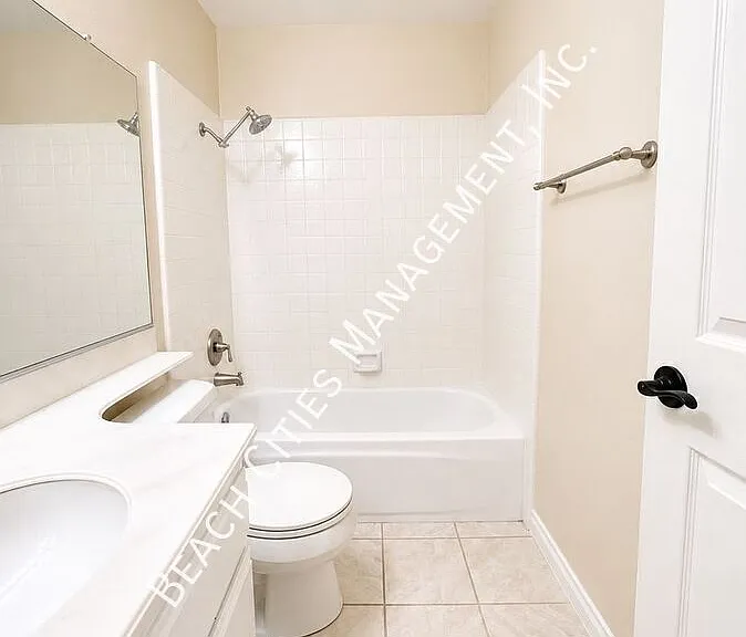 18220 Peters Ct — Photo 37
