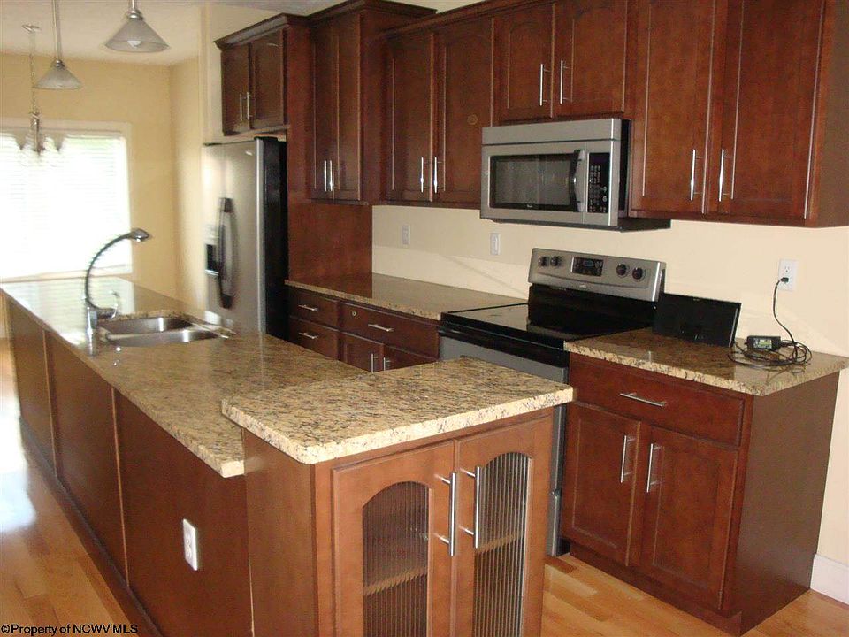 1st image of 366 Frontier Ave