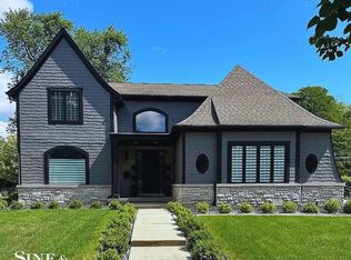 44 Hawthorne Rd, Grosse Pointe, MI 48236