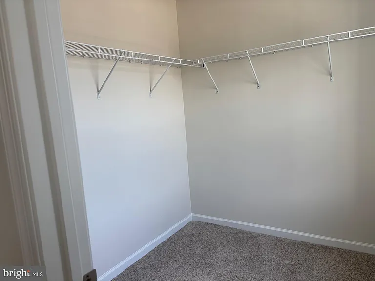 60 Robert Dr — Photo 15