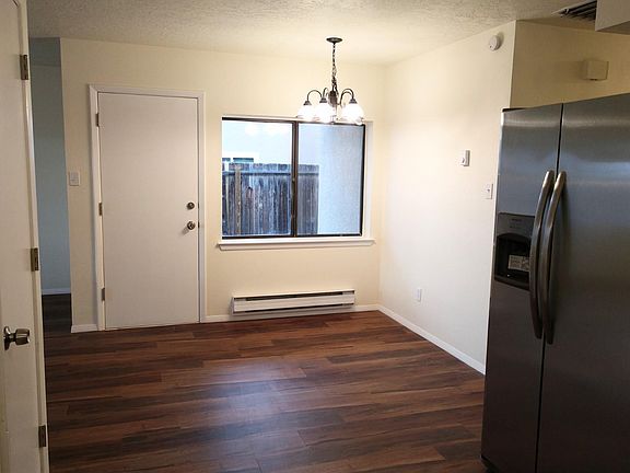 5th image of 516 Pattie Ln SE